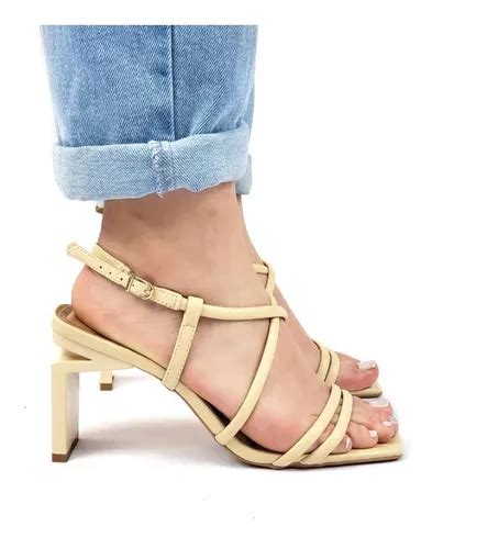 Sandália Salto Bloco Recorte E Bico Quadrado Nude Frete grátis