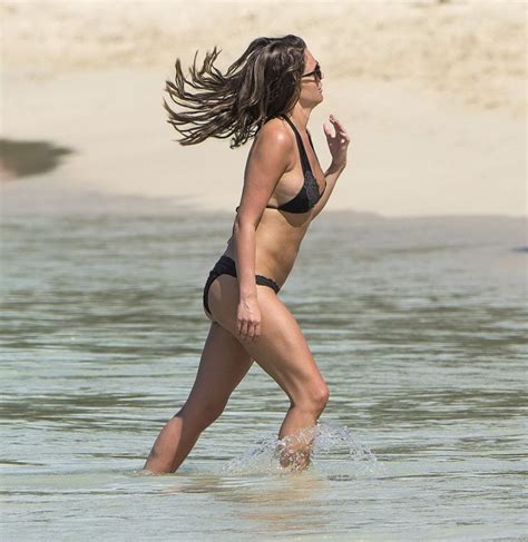 Danielle Lloyd In A Bikini Photos The Fappening