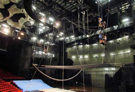 Cirque Du Soleil La Nouba Trapeze Team Schedules One Of A Kind