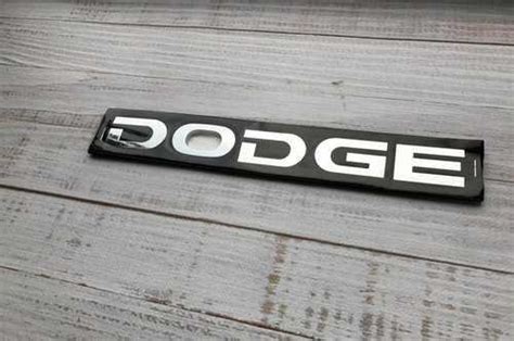 Шильдик Dodge 24см, хром, пластик. новый | Festima.Ru – частные объявления