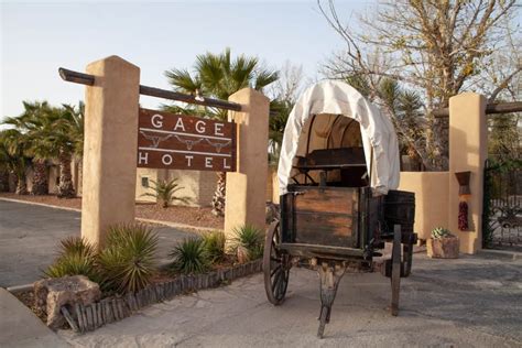 Gage Hotel, Marathon Texas Review - My Curly Adventures