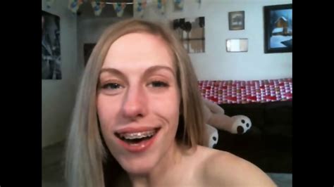 Webcam Booty Blonde Dildo Blowjob And Closeup Pussy Fuck