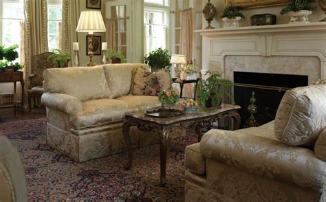 Southern Plantation Decorating Style | Review Home Decor