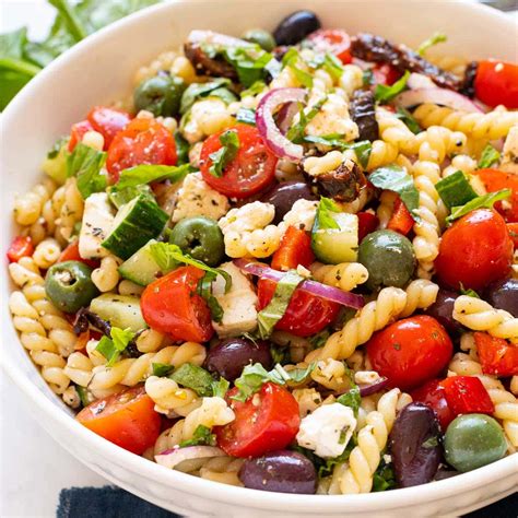 52 Healthy Salad Recipes - iFoodReal.com