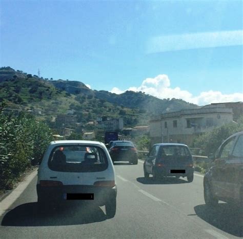 Reggio Rallentamenti In Tangenziale Nei Pressi Del Porto Foto