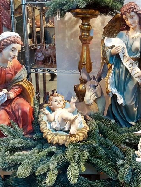 cropped-Nativity-Scene-Vicenza-Italy-rossiwrites.com_.jpg - Rossi Writes