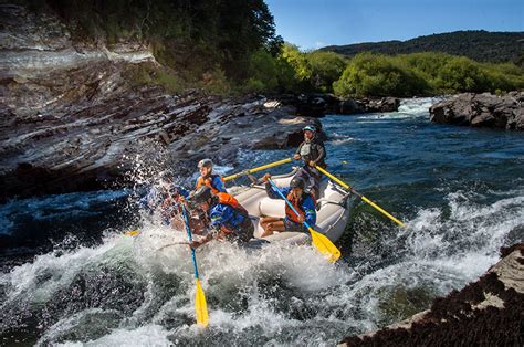 Rafting en Río Corcovado a la frontera Chubut Comarka Expediciones