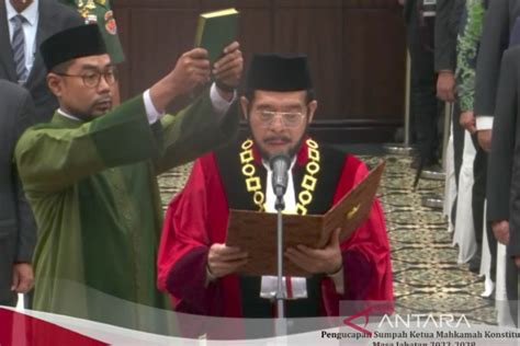 Anwar Usman Dan Saldi Isra Sah Ditetapkan Sebagai Ketua Dan Wakil Ketua