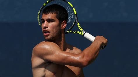 Carlos Alcaraz Is Your New Tennis Crush See His Shirtless U S