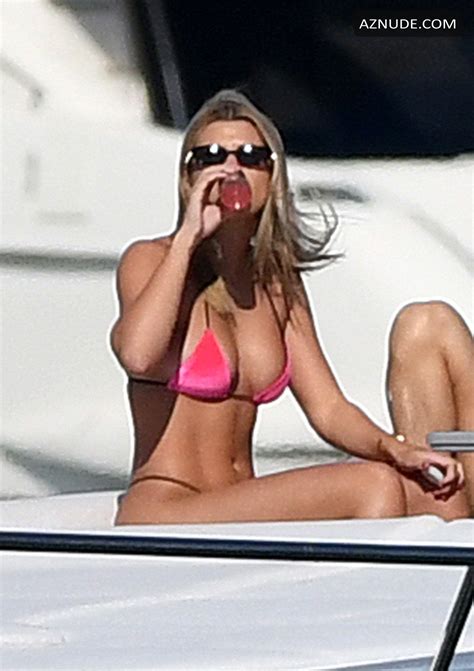 Sofia Richie Shows Off Her Voluptuous Curves In A Hot Pink Bikini As She Takes A Ride On A Yacht