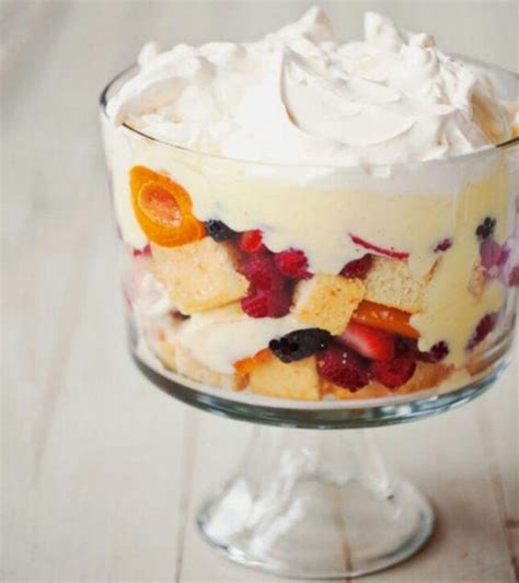 21 Gorgeous Summer Fruit Desserts - Brit + Co