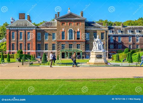 Kensington Palace With Statue Of Queen Victoria, Royal Residence In ...