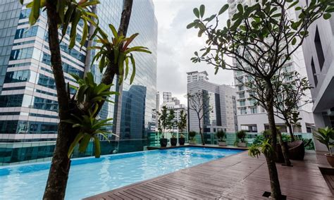 Verdant Hill Hotel Kuala Lumpur Pool3 Living Nomads Travel Tips