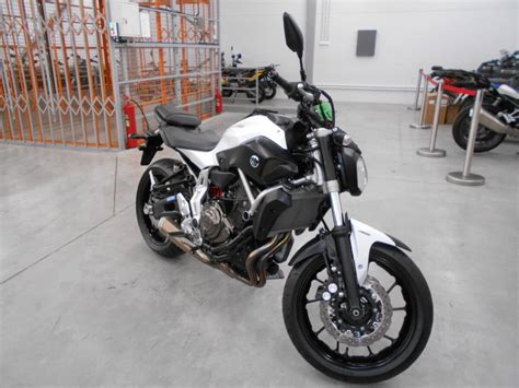 Купить б у Yamaha MT 07 FZ 07 инжектор 6 передач в Москве белый naked bike 2014 года на Авто