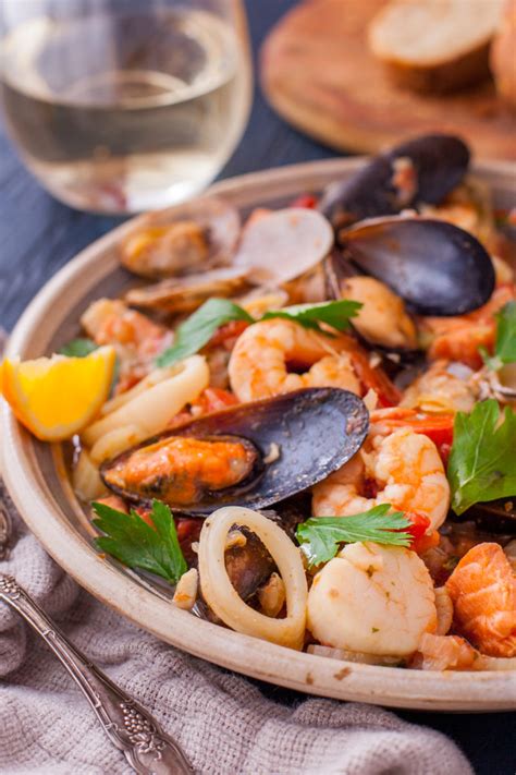 Bouillabaisse Recipe For Seafood Lovers Eating Richly