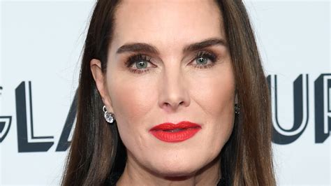 Brooke Shields Reveals She Feared She Was Paralyzed Amid Leg Injury