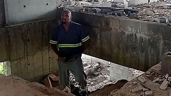 Batendo uma na construção XVIDEOS