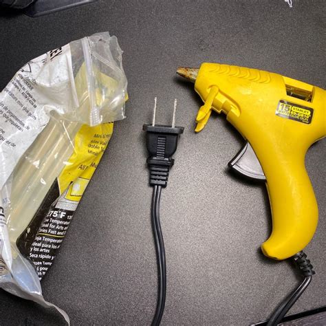 Stanley Hot Glue Gun W Hobbies Toys Stationery Craft Craft Supplies Tools On Carousell