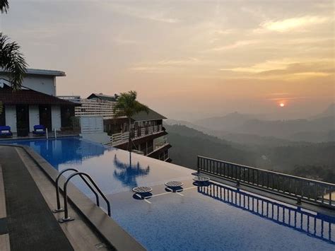 7 Stunning Hotels To Stay At In Munnar Priced Below Rs 3000 Per Night