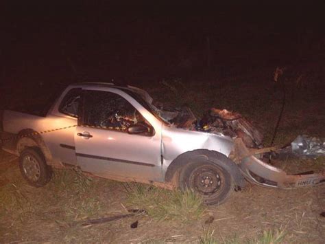 Colis O Entre Carro E Caminh O Causa Uma Morte Na Estrada De Mocambinho