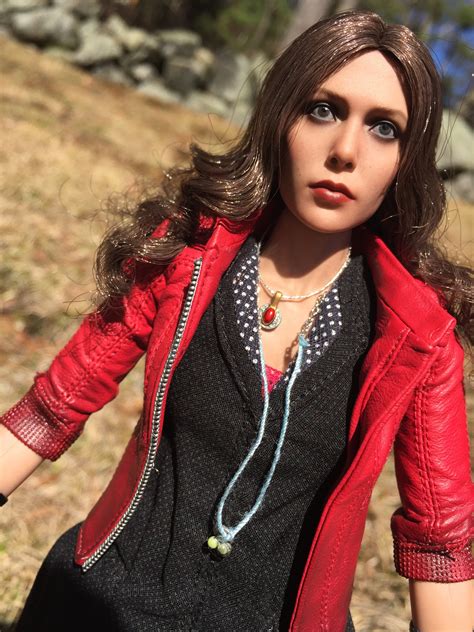 Hot Toys Scarlet Witch Sixth Scale Figure Review Photos Marvel Toy News