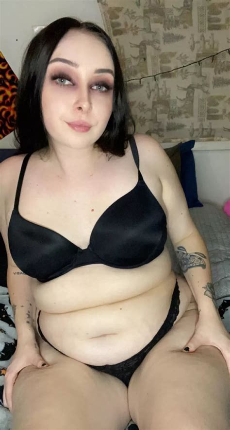 Show Me You Like Em Chubby Nudes Chubby Nude Pics Org