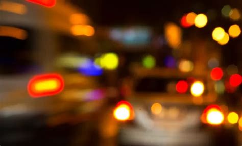 Man 23 Onder Invloed Denkt Dat Hij Sigaret Rookt Zuigt Aan Dildo In