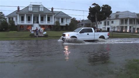 Flooding On Lakeshore Drive ~ Mandeville Louisiana 2015 Youtube