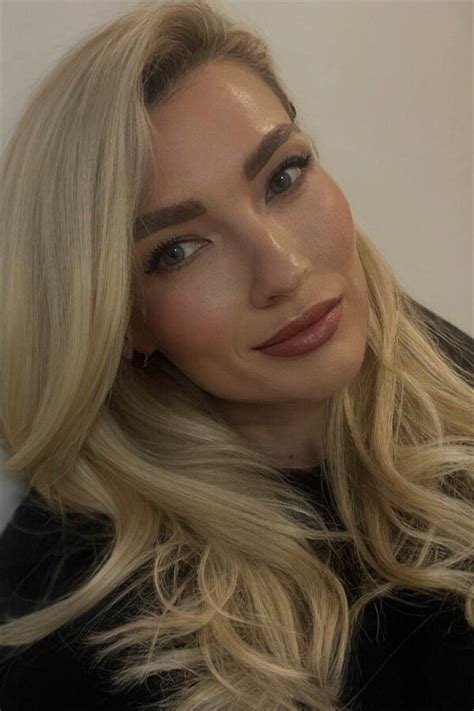 Beautiful Yuliua Y O From Warsaw With Blonde Hair Id Ladadate