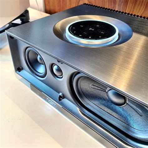 Купить Беспроводную акустику с Wi-Fi Naim Mu-so 2nd Generation Light ...