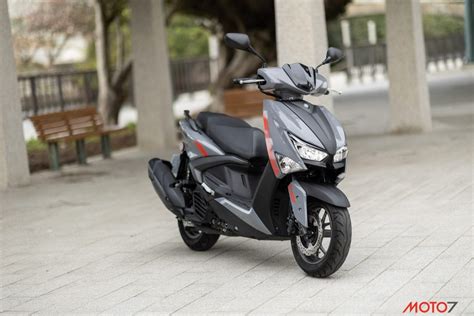 2021 Yamaha Cygnus Gryphus六代勁戰 車主公認的四大優點and三大缺點｜車主怎麼說 癮車報