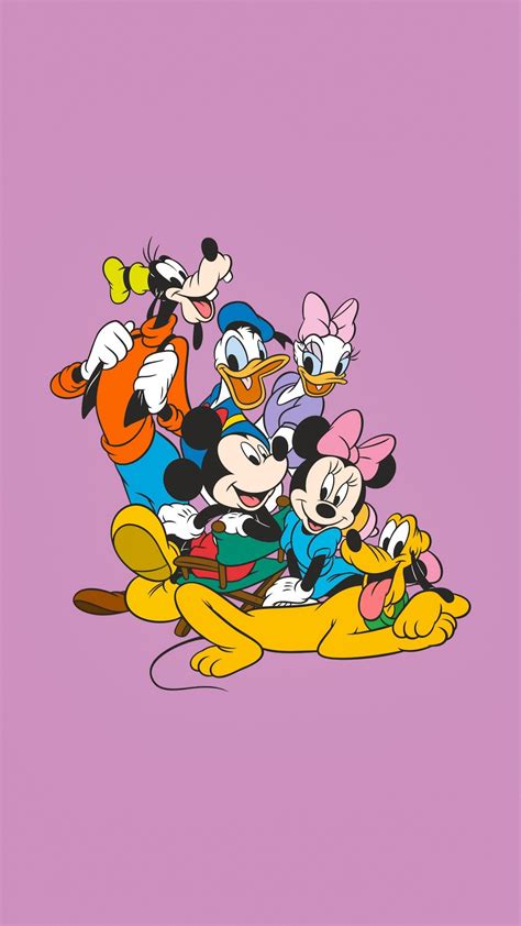 Mickey Mouse And Friends Wallpaper