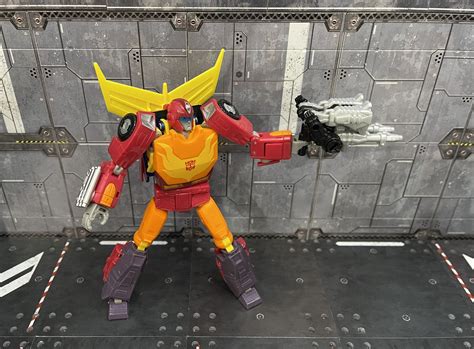 Studio Series Voyager Hot Rod Tfw The Boards