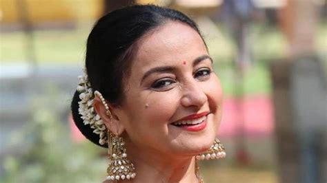 Divya Dutta First Indian Actor Nominated At La Diversity Film Fest