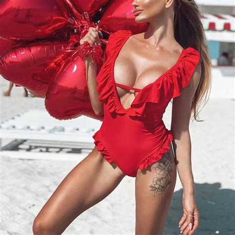 2022 Sexy One Piece Swimsuit Push Up Swimwear Women Ruffle Monokini