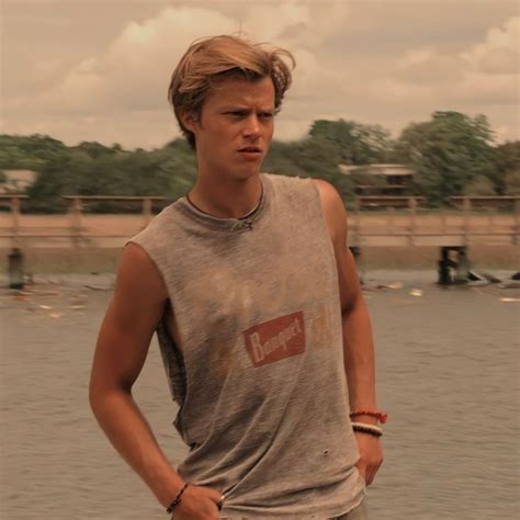 Pin by 𝒃𝒂𝒃𝒔 on rudy pankow Outer banks Hot actors Jj outer banks videos