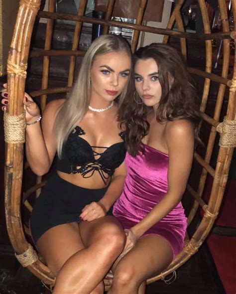 Swing Nudes NightOutGirls NUDE PICS ORG