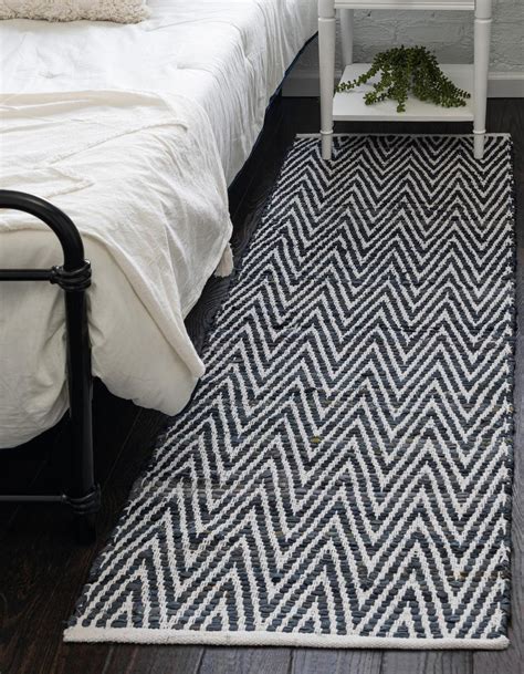 Black and White 2' 2 x 6' Chindi Chevron Runner Rug | Rugs.com