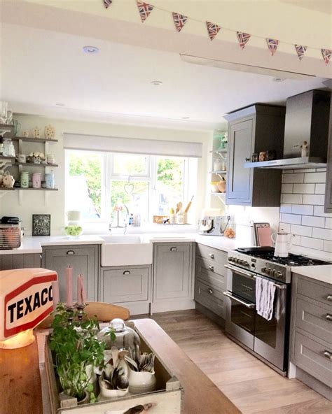 Bandq Carisbrooke Framed Taupe With Bespoke Shelving Kitchen Interior