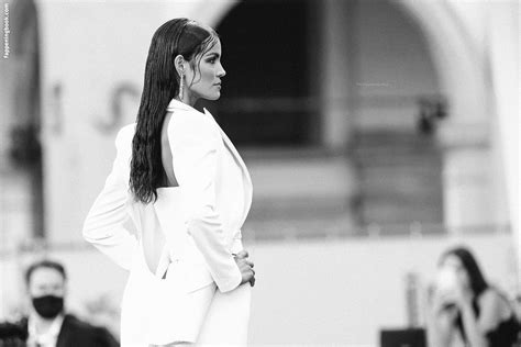 Sofia Resing Nude Onlyfans Leaks Fappening Page Fappeningbook