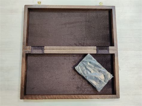 Купить Шашки подарочные 64 клетки из ореха и бука по цене 12 480 руб.