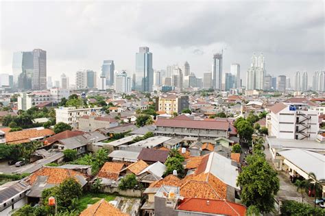 INDONESIA'S URBAN STUDIES: The Megacity of Jakarta: Problems ...