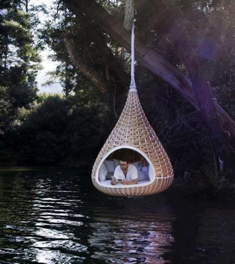 33 Awesome Outdoor Hanging Chairs - DigsDigs