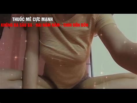 Phim sex việt nam em sinh viên khoe thân trong phòng ký túc xá XVIDEOS