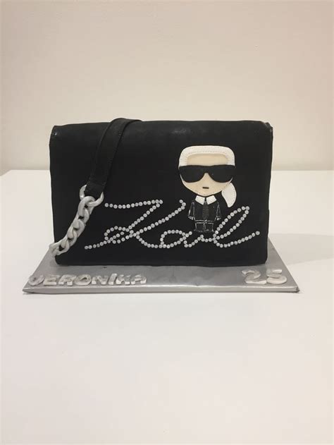 Cake Karl Lagerfeld Taartontwerp Nagels Ontwerp Nagels