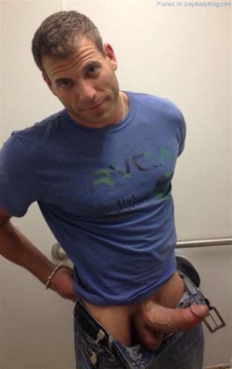 More Sexy Cock Flashing Dudes To Enjoy Nude Men Nude Male Models Gay Porn GayBodyBlog