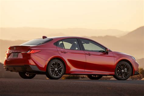 2025 Toyota Camry Pictures