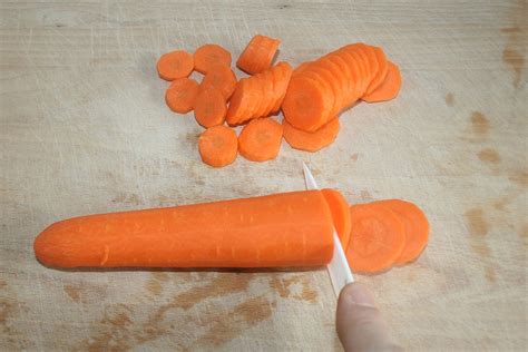 M Hren In Scheiben Schneiden Cut Carrots In Slices Flickr