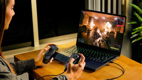 Razer Kishi Ultra Offers Everything To Turn You Into A Pro Mobile Gamer