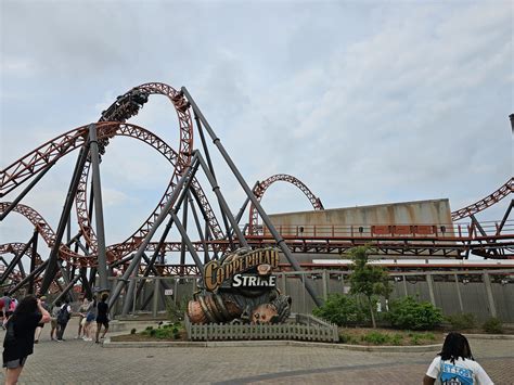 [Copperhead Strike, Carowinds] Where hangtime is king : r/rollercoasters